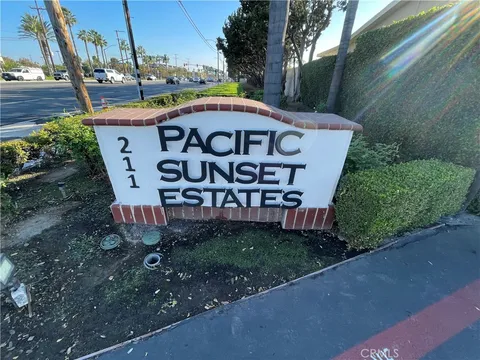 211 S Beach Blvd Unit 72, Anaheim, CA 92804 - MLS#: RS25259674