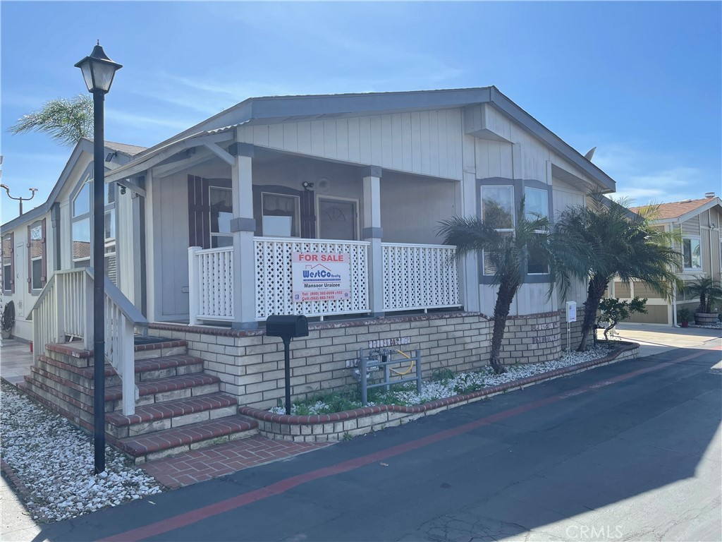 211 S Beach Blvd 72