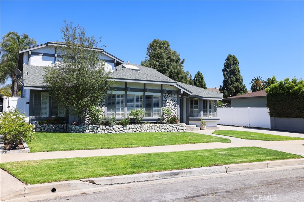 633 N Orange Street