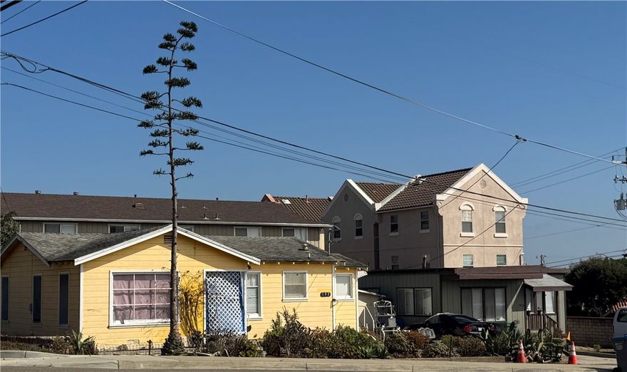2 Homes on a 10,600 sq ft. R3 corner Ocean View lot, Room for 2 families.  Check with city as to potential building (possibly 8 new homes) or (possibly 16 small homes). Please do not disturb renters.  1/2 block to Grand Ave Corridor.