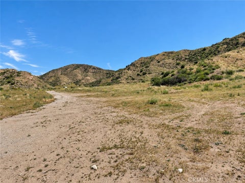 Photo of 15114 Sierra Highway, Canyon Country, CA 91390 (MLS # SR26230170)
