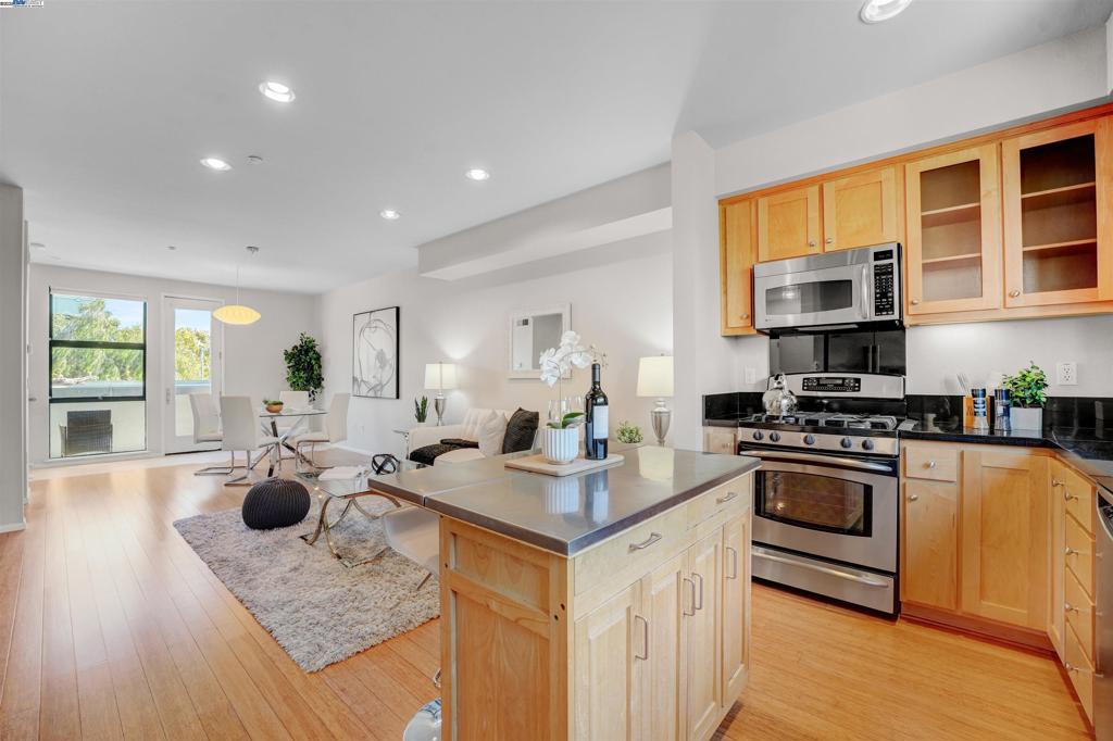 EMERYVILLE - Residential