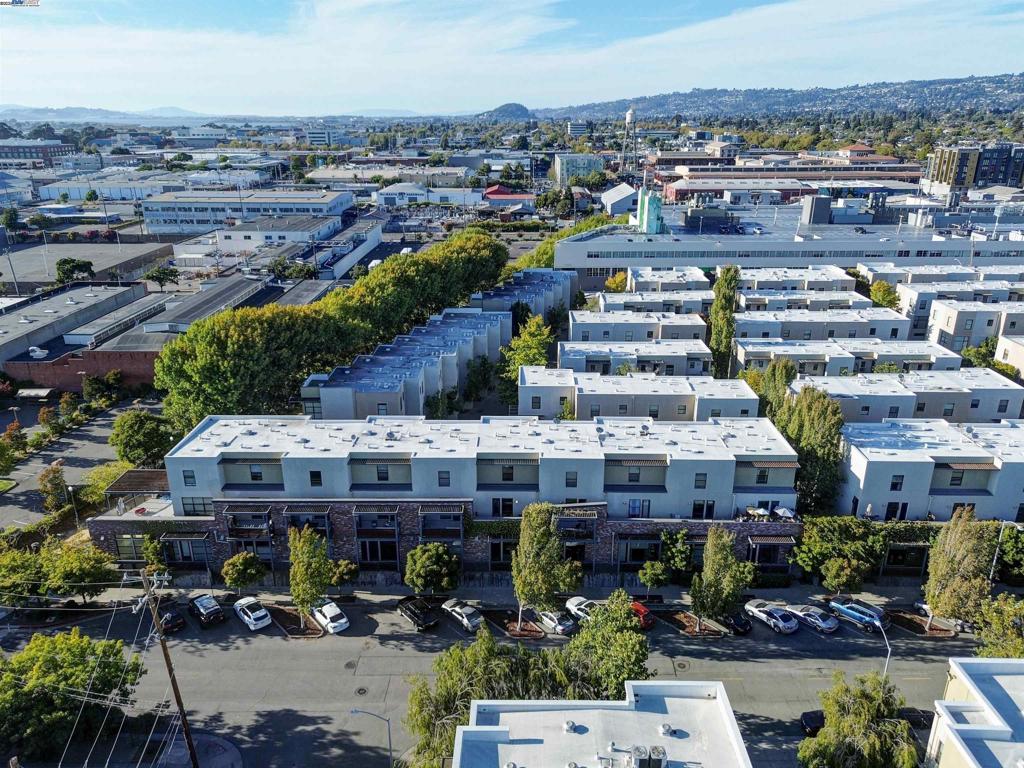 EMERYVILLE - Residential