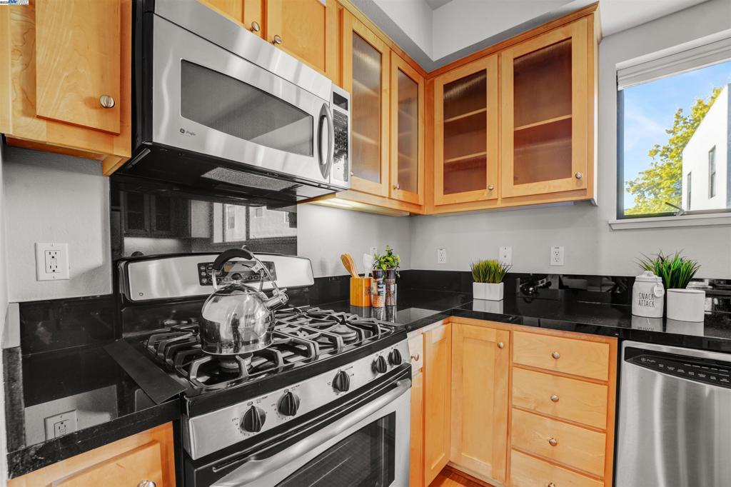 EMERYVILLE - Residential