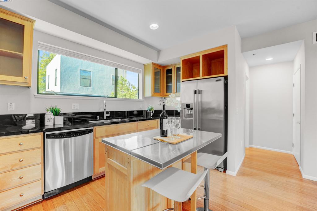 EMERYVILLE - Residential