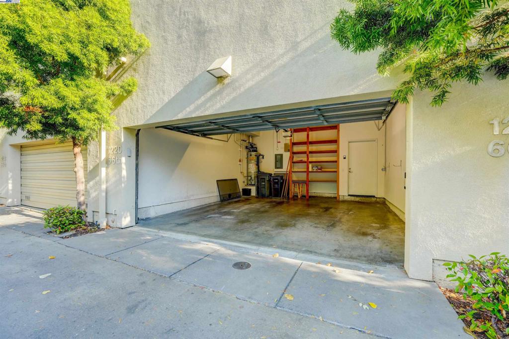 EMERYVILLE - Residential