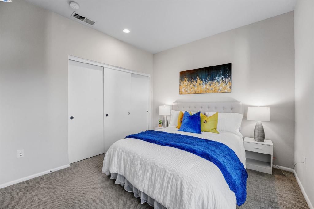 EMERYVILLE - Residential