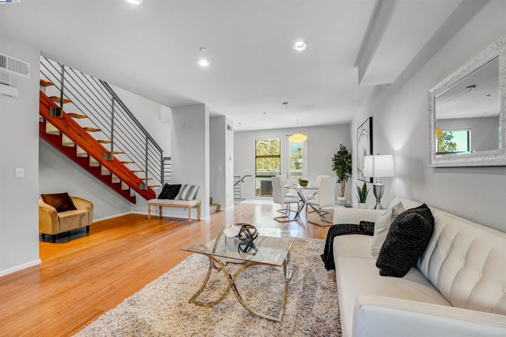 EMERYVILLE - Residential