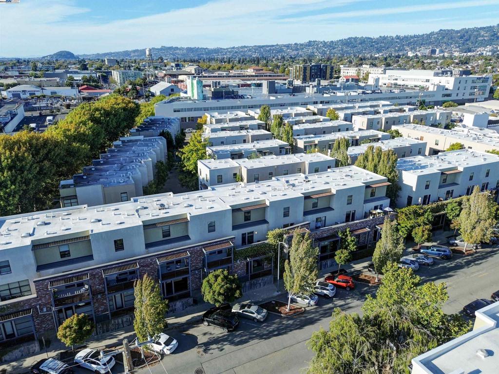 EMERYVILLE - Residential