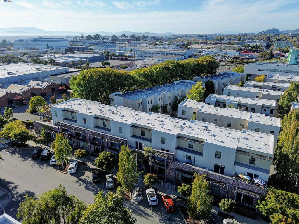 EMERYVILLE - Residential