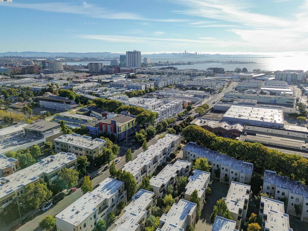 EMERYVILLE - Residential