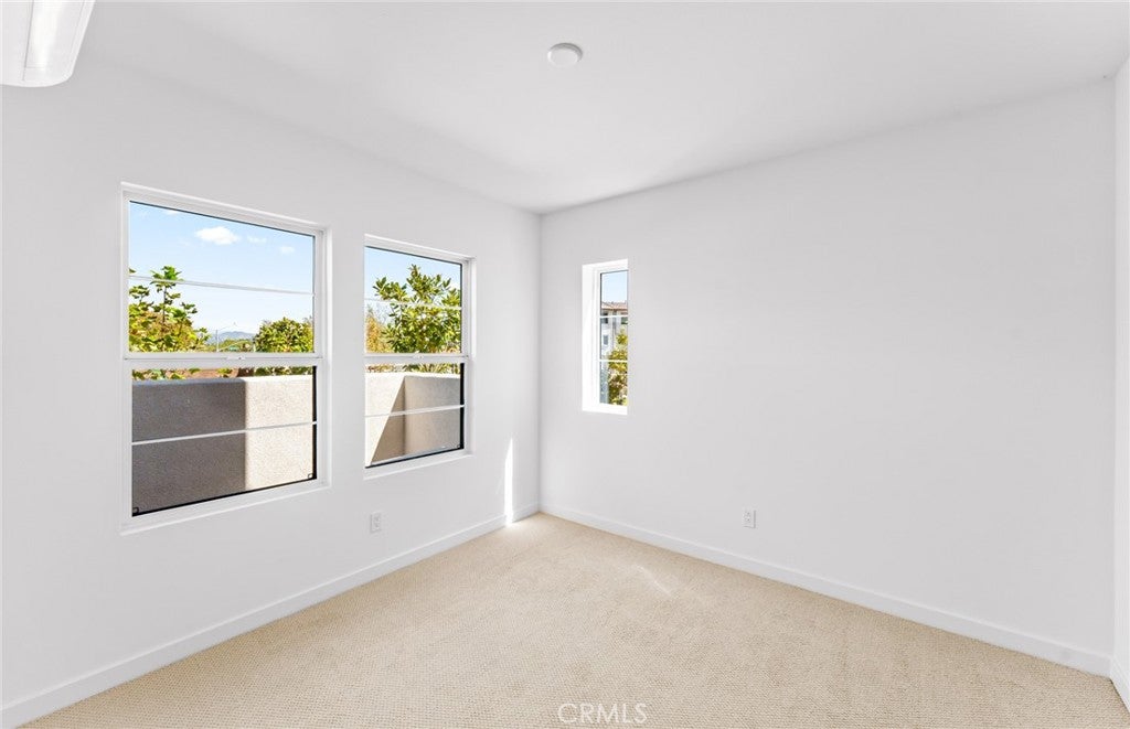 108 Pickwick Lane Court