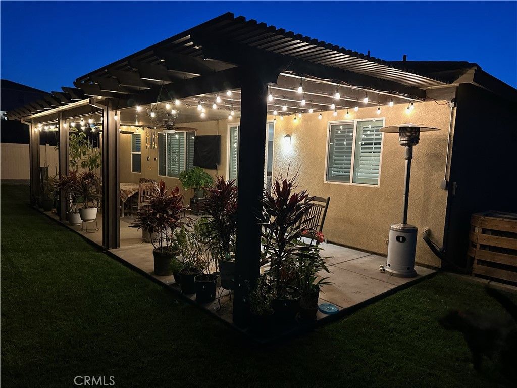 Photo of 7846 Old Timber Court, Riverside, CA 92507 (MLS # CV26082899)