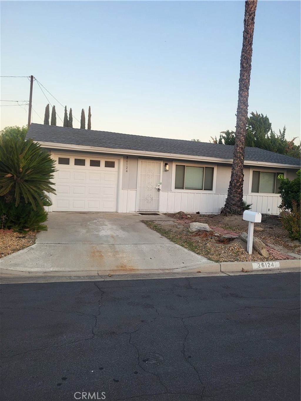 Photo of 26124 Doverwood Pl, Hemet, CA 92544 (MLS # SW25246457)