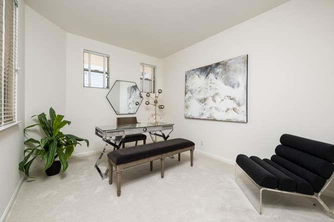300 Baltic Circle 318