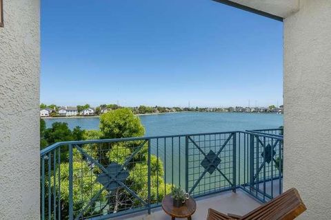 Photo of 300 Baltic Circle #318, Redwood City, CA 94065 (MLS # ML82047254)