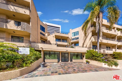 Photo of 1633 S Bentley Avenue #203, Los Angeles, CA 90025 (MLS # 26845835)