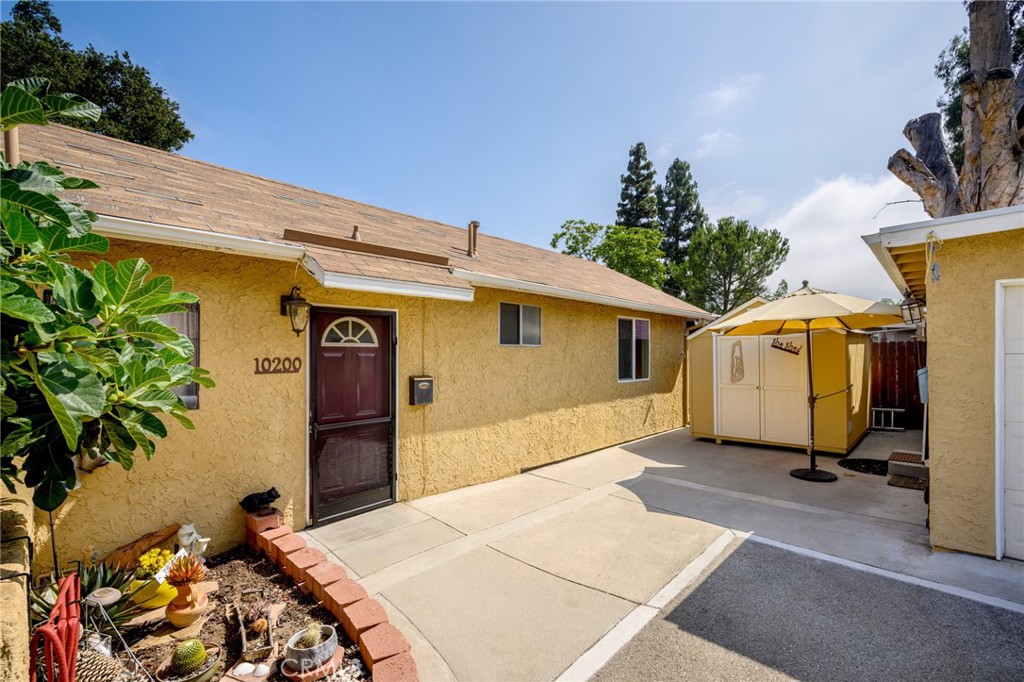 Updated Back Unit * All Utilities Included * 2 Bedrooms / 1 Bathroom * 648sqft * Open Floor Plan * Laminate Floors * A/C & Heat * Shared Laundry * 1 Car Parking * No Pets