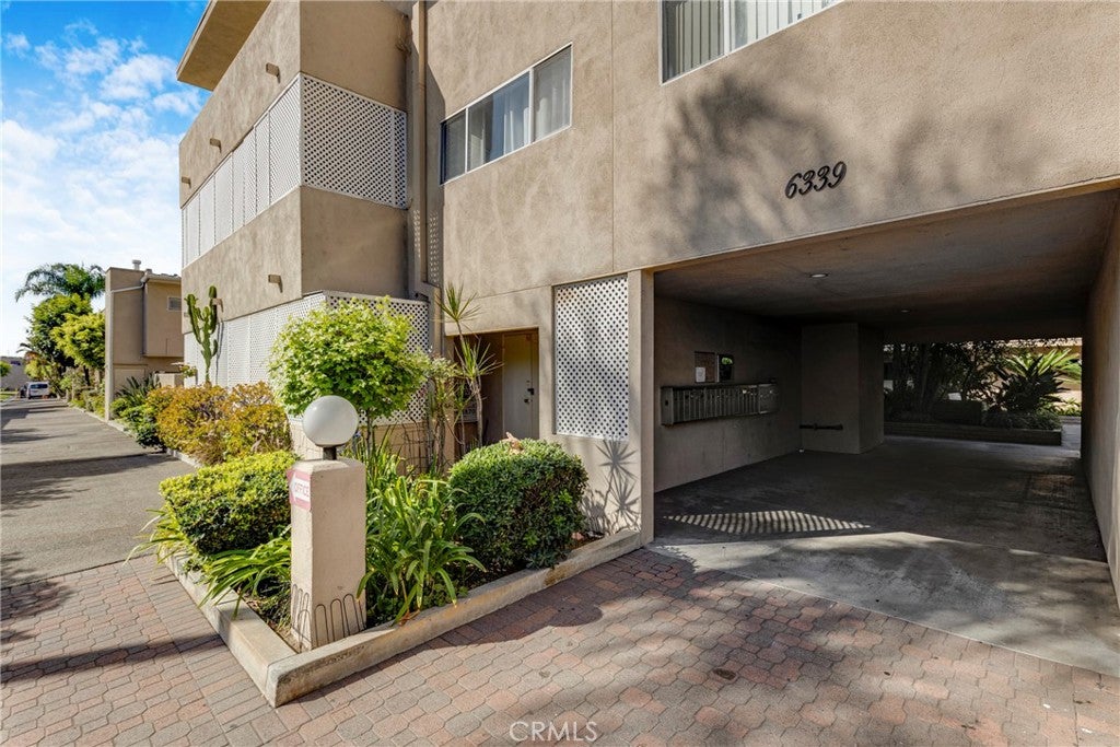 6339 Morse AVE 202, North Hollywood CA 91606
