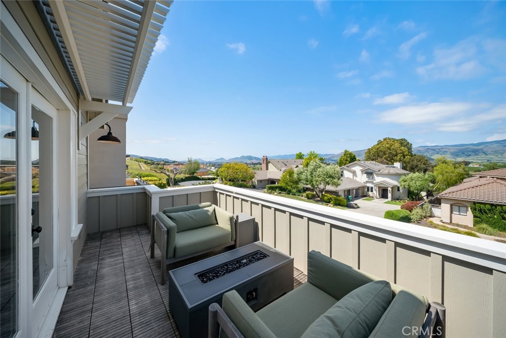 863 Greystone Place