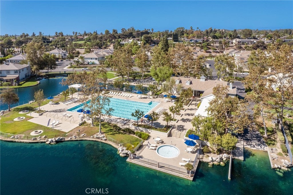 8 Bayview Drive