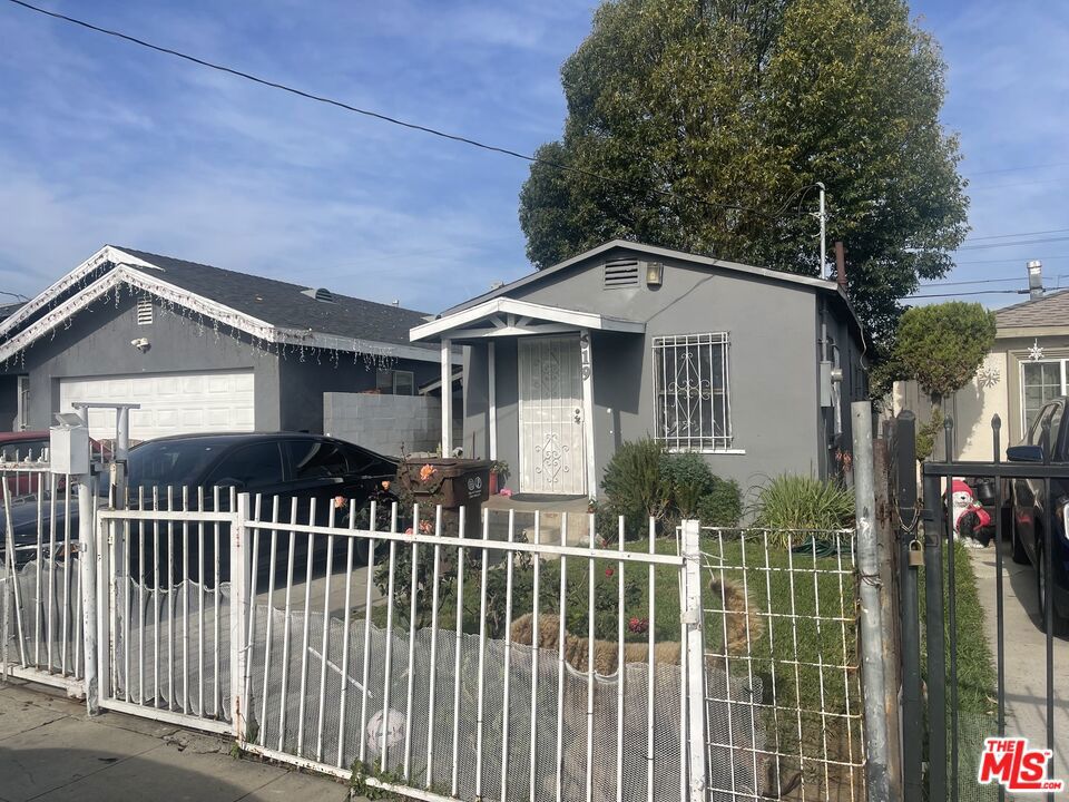 619 W Cherry Street