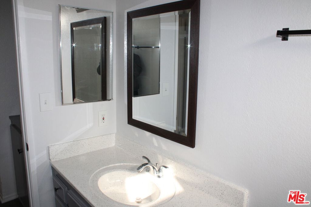 12100 Birch Avenue 4