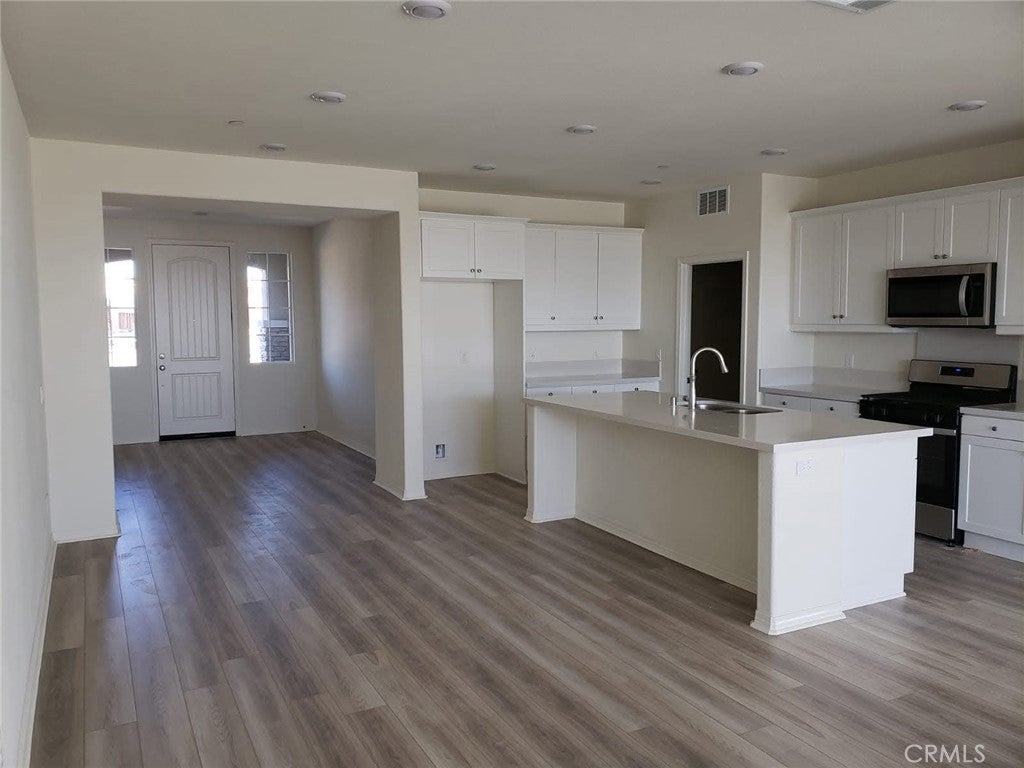 3726 Birchwood