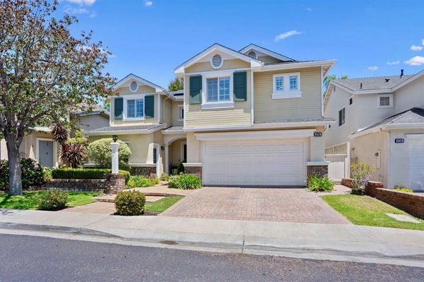 2704 W CANYON AVE, SAN DIEGO, CA 92123 - Image e30d5f10d2a0bee218db72bc2c5ebfc3/2557158766