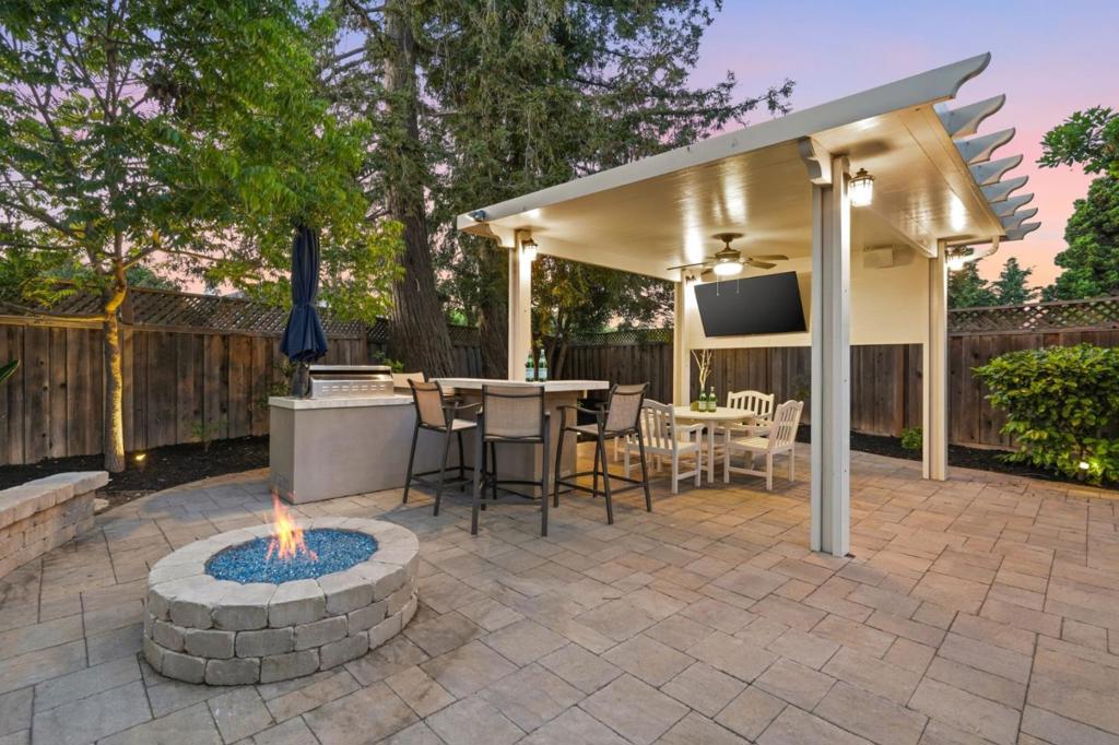1635 Swangate Way, San Jose CA 95124
