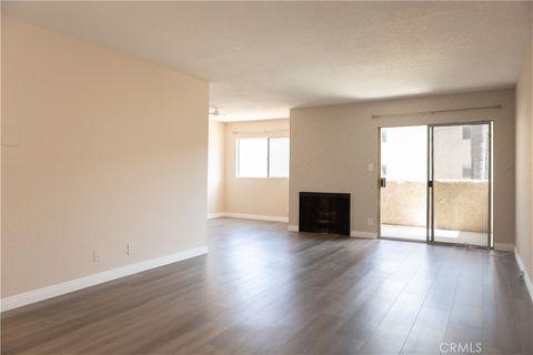 Photo of 2386 E Del Mar Boulevard #203, Pasadena, CA 91107 (MLS # AR26027590)