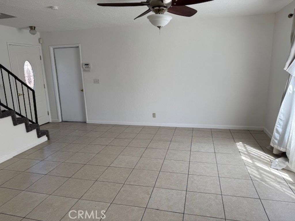 Photo of 1466 W 35th Street, Los Angeles, CA 90018 (MLS # DW25147314)
