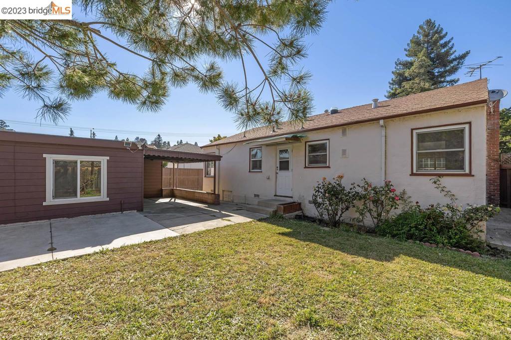 OAKLAND - Residential