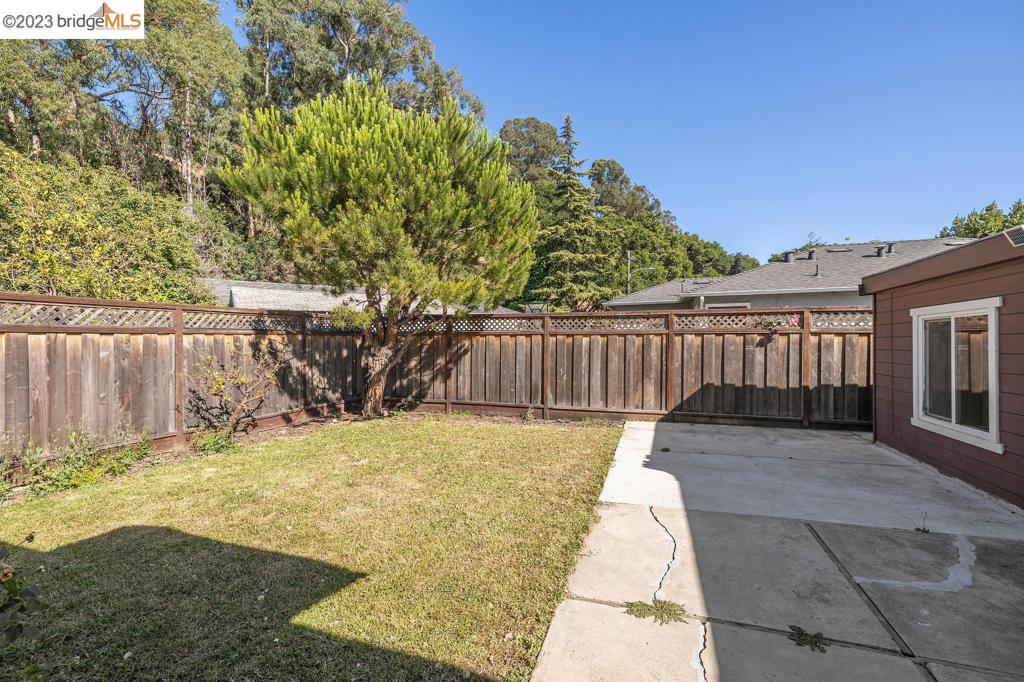 OAKLAND - Residential