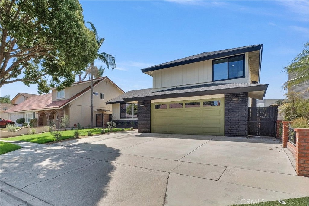 3114 S Rene