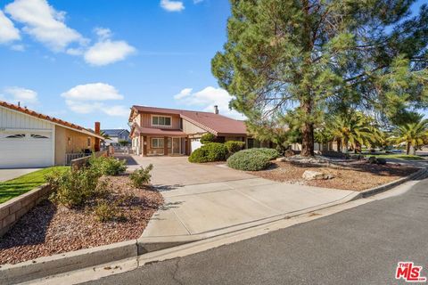 Photo of 18032 Mariner Drive, Victorville, CA 92395 (MLS # 26639717)