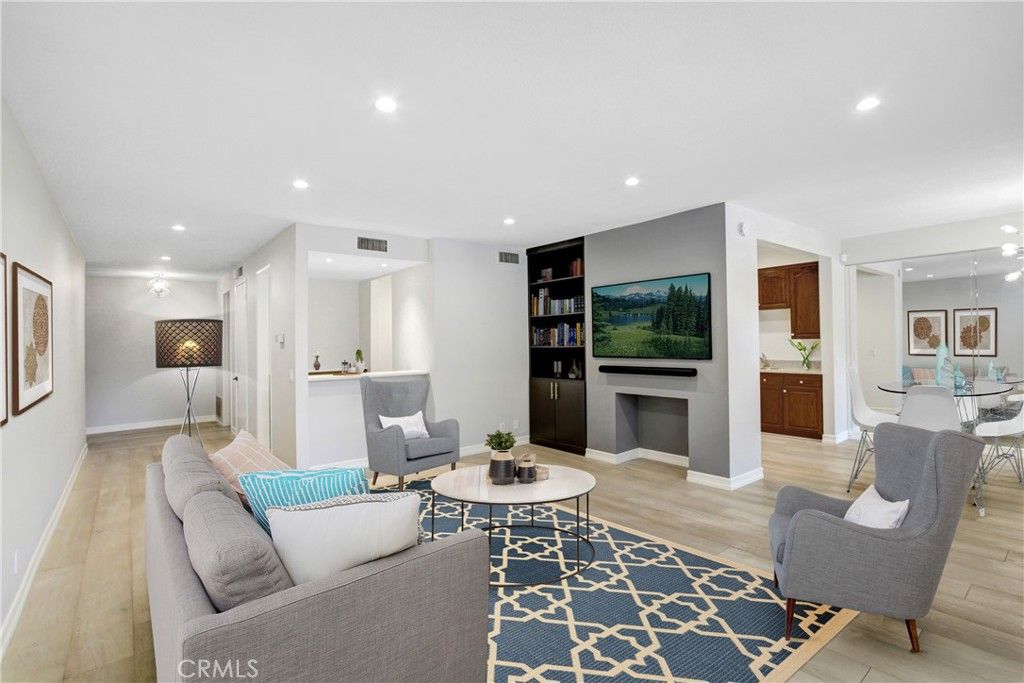 Photo of 4949 Genesta Ave #104, Encino, CA 91316 (MLS # SR26078619)