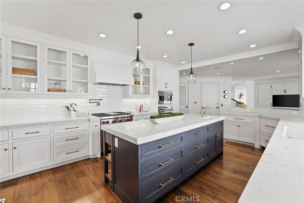 21 Bay Island, Newport Beach CA 92661 - Photo 23