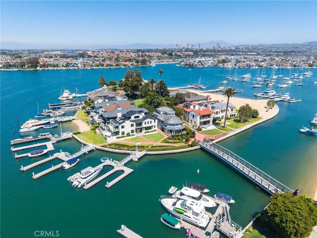 21 Bay Island, Newport Beach CA 92661 - Photo 6