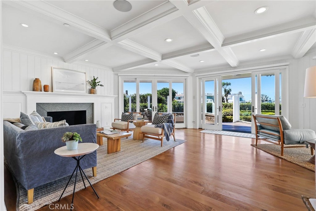 21 Bay Island, Newport Beach CA 92661 - Photo 11