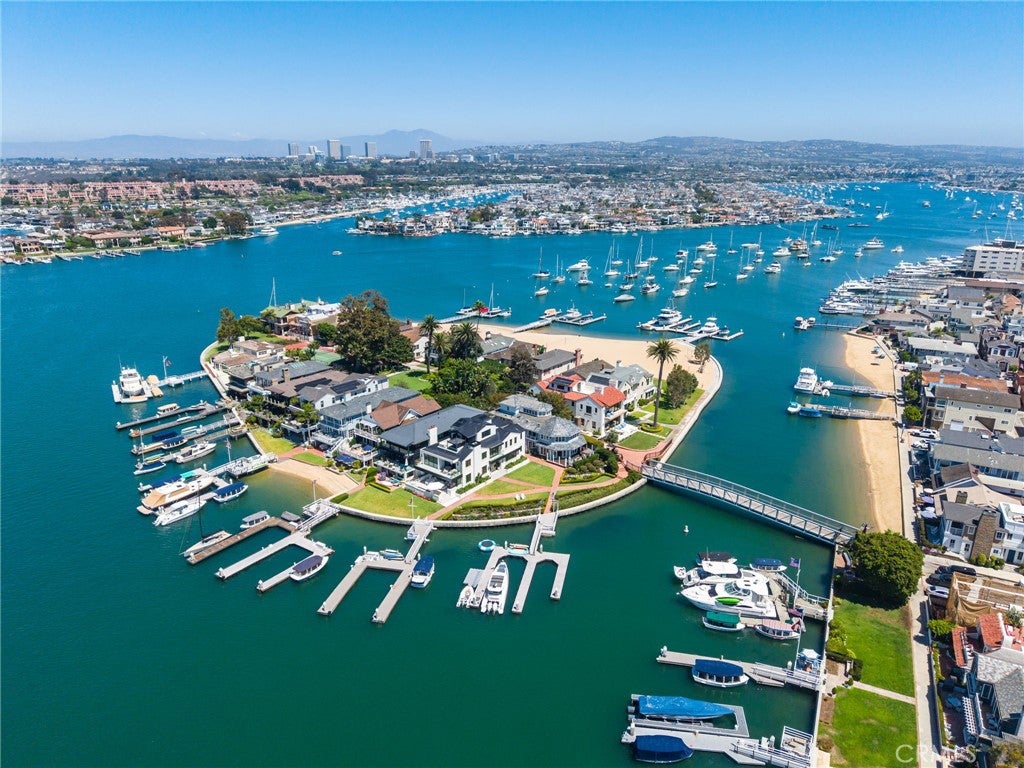 21 Bay Island, Newport Beach CA 92661 - Photo 63