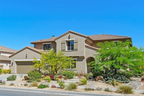 Photo of 38220 Calle Cipres, Murrieta, CA 92562 (MLS # SW26066795)