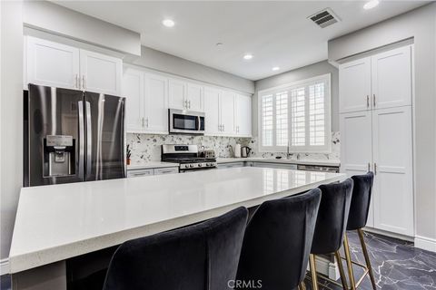 Photo of 625 Savi Drive #102, Corona, CA 92878 (MLS # SW26014329)