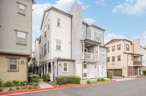 1102 Edgeton Court Tustin CA 92780