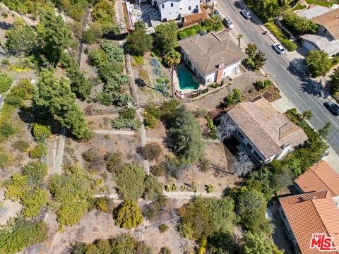 Tiny photo for 2537 Cordelia Road, Los Angeles, CA 90049 (MLS # 26877803)