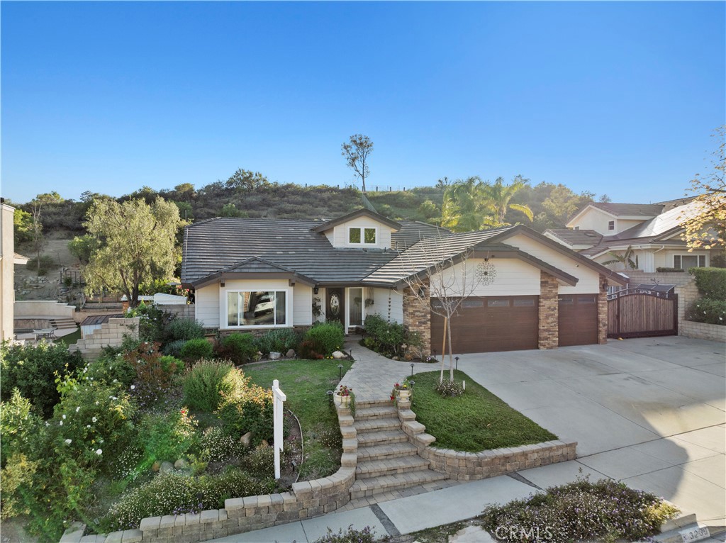 3239 Geronimo Avenue