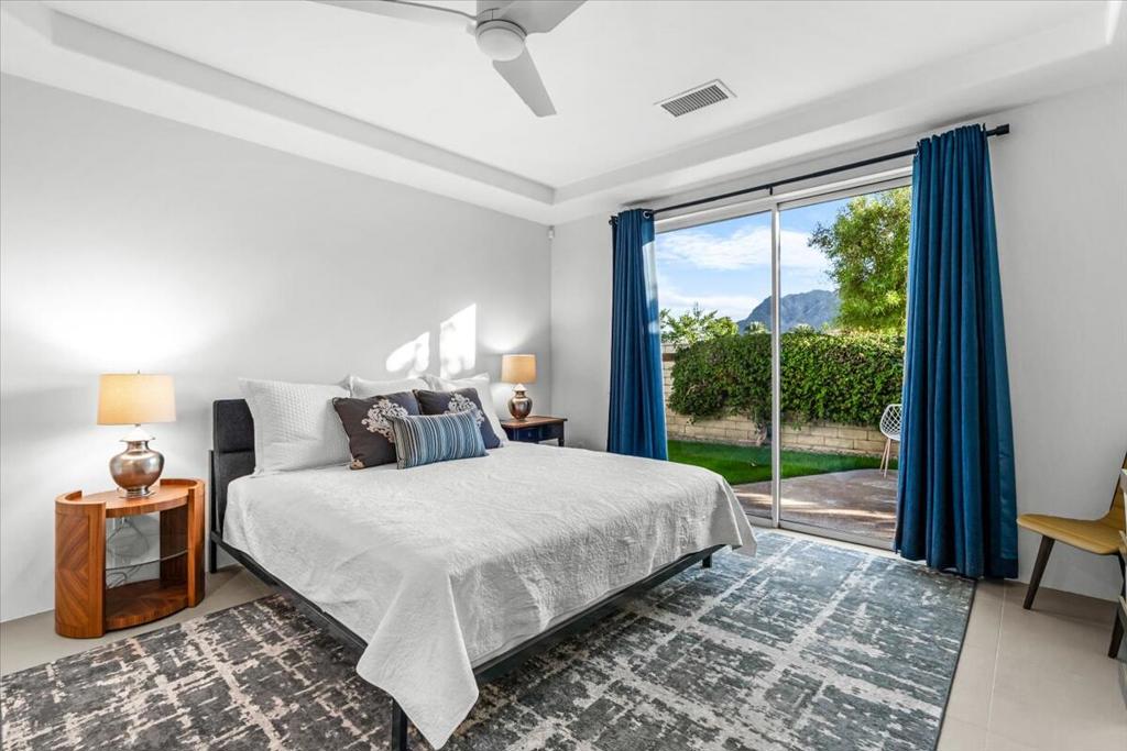 La Quinta Fairways - Residential