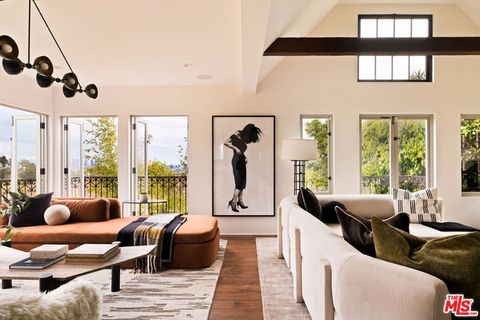 Photo of 2356 Hollyridge Drive, Los Angeles, CA 90068 (MLS # 26830975)