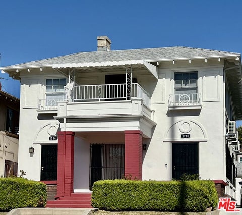 Photo of 1216 5th Avenue, Los Angeles, CA 90019 (MLS # 26848569)
