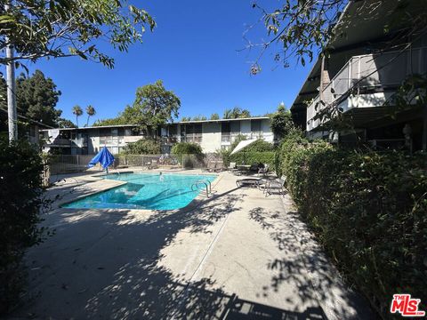 Photo of 3330 S Sepulveda Boulevard #21, Los Angeles, CA 90034 (MLS # 24428747)